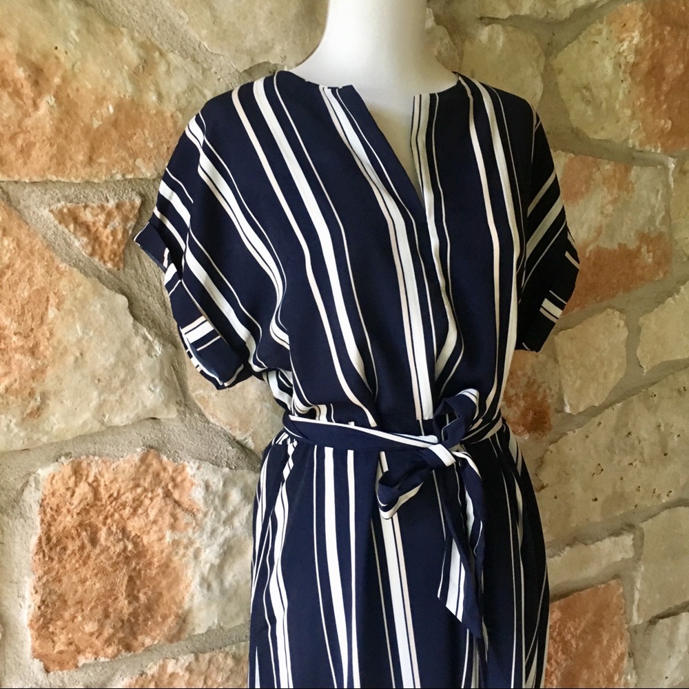 5 ⭐️ Fave!  Navy and white striped shirt dress - Picture 8 of 8